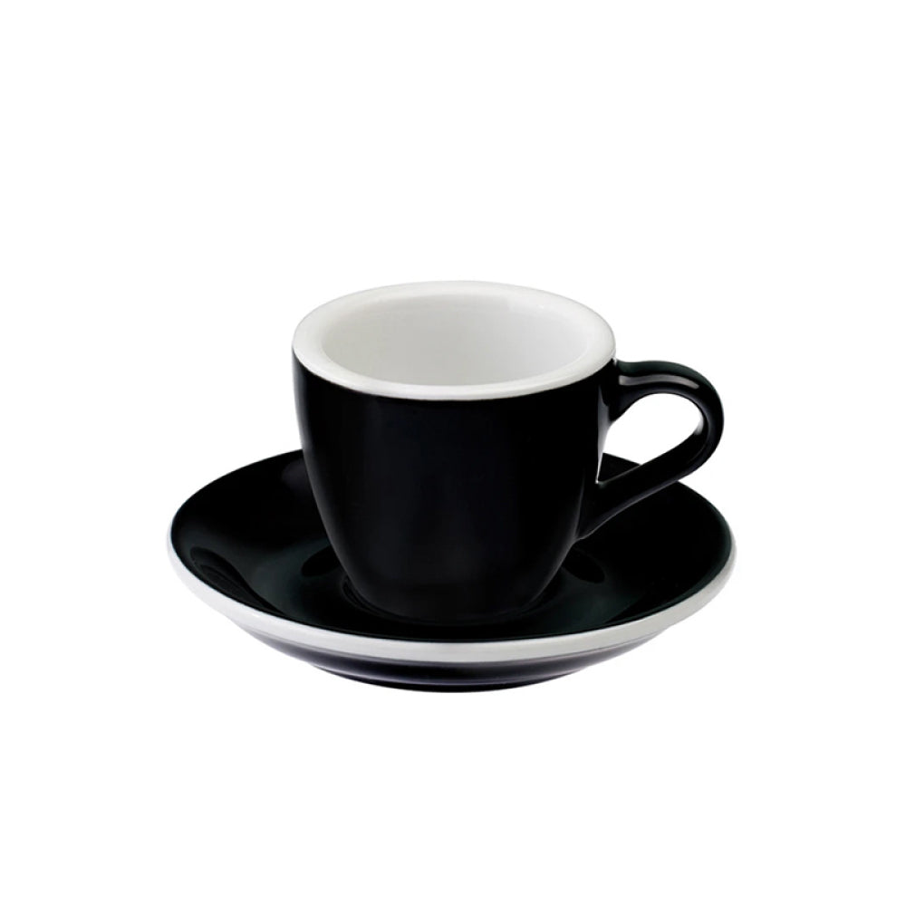 Loveramics Espresso Tasse in schwarz mit passender Untertasse aus hochwertigem Porzellan.