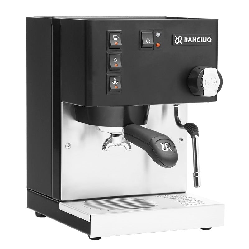 Rancilio Silvia Espressomaschine in schwarzem Edelstahlgehäuse für hochwertigen Espresso zuhause.