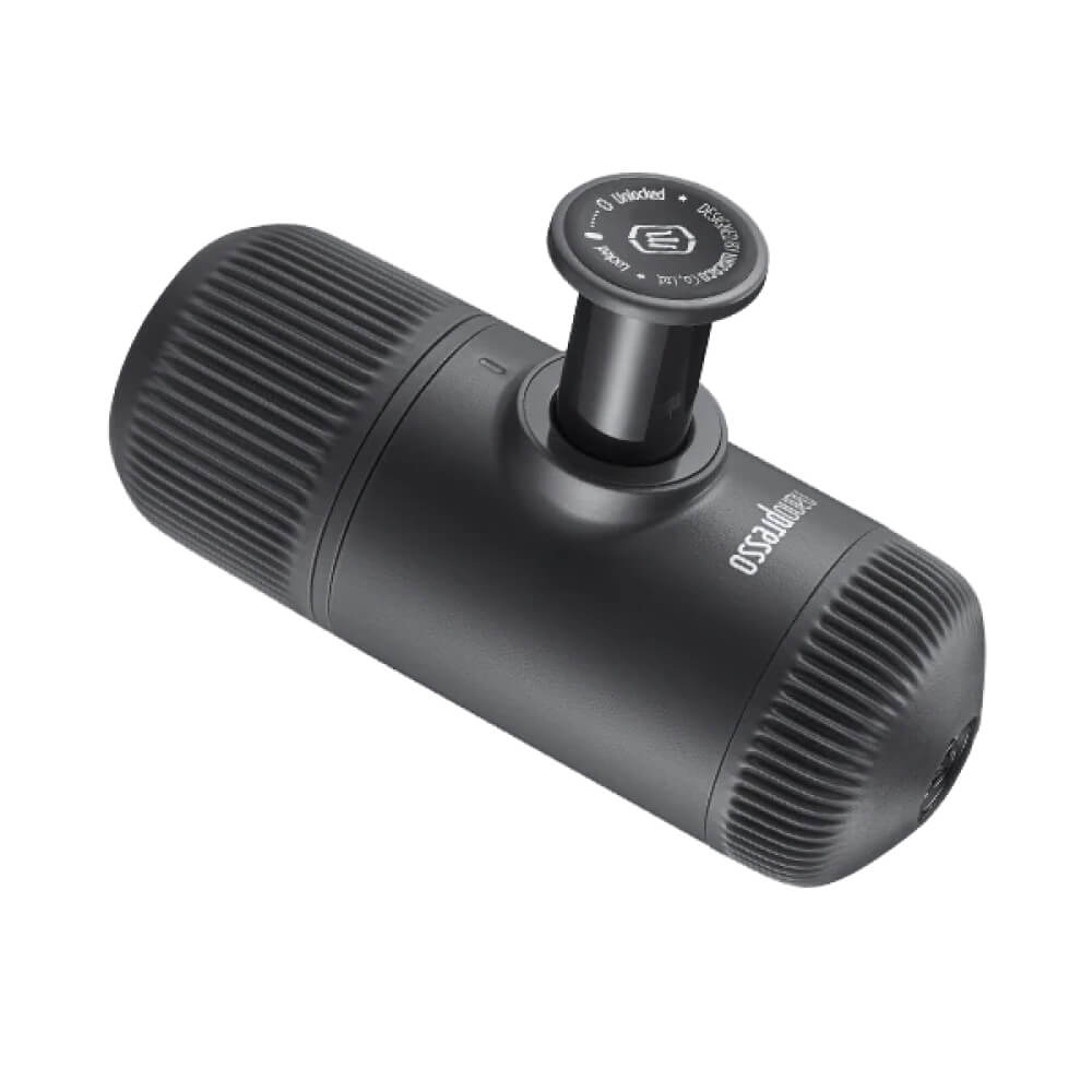 Wacaco Nanopresso Espressozubereiter kompakt und leicht ideal für Camping mit 18 bar Drucksystem.
