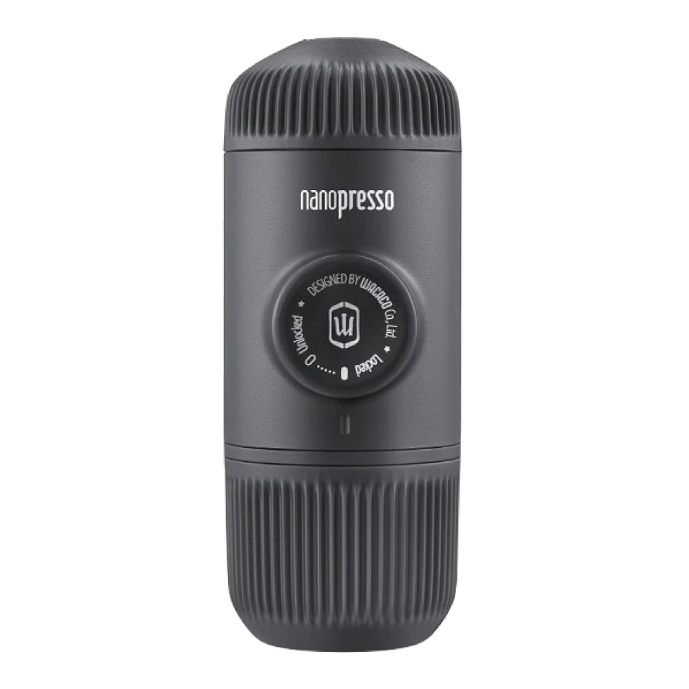 Wacaco Nanopresso Espressozubereiter kompakt und leicht, ideal für frischen Espresso beim Camping und Outdoor.