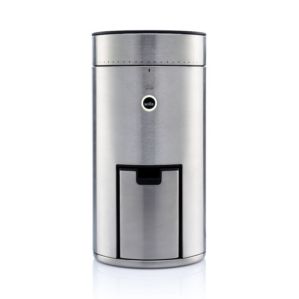 Wilfa Uniform Kaffeemühle aus Edelstahl mit Scheibenmahlwerk für perfekten Filterkaffee zu Hause.
