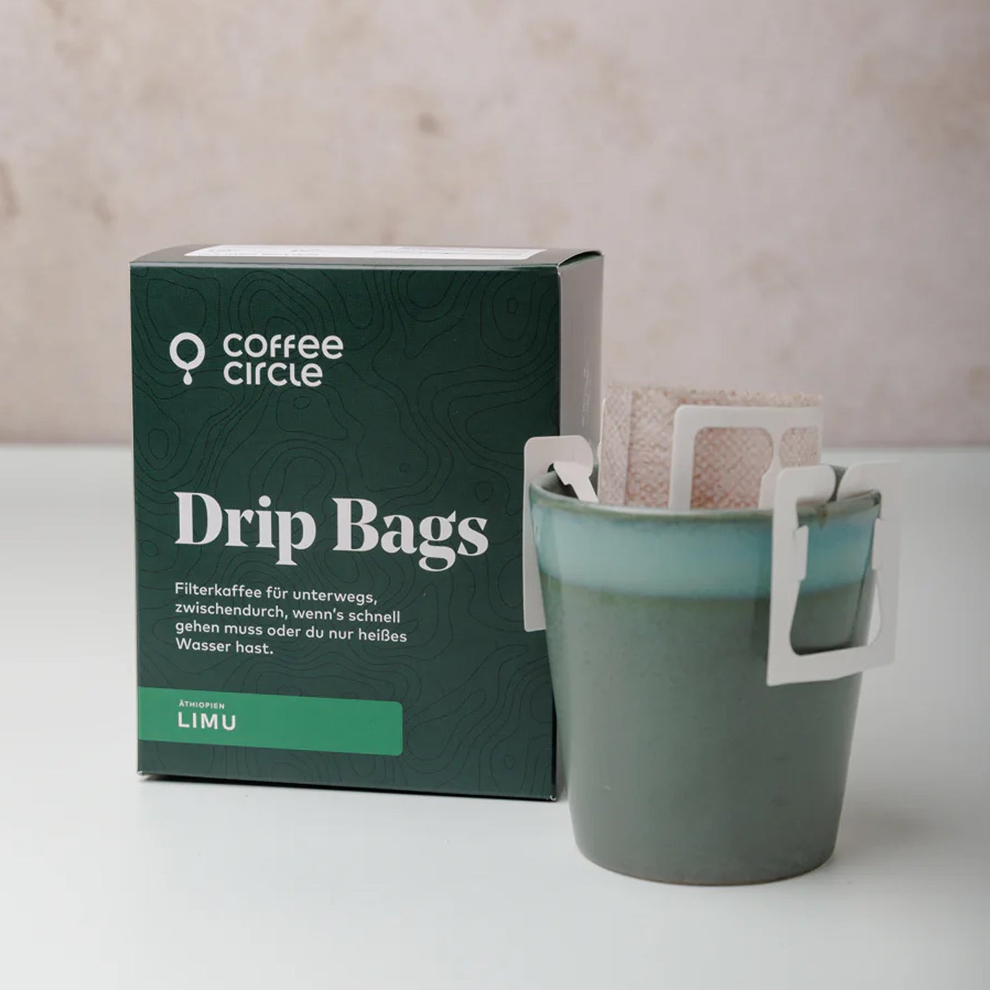 Drip Bags von Coffee Circle für schnellen Filterkaffee unterwegs, einfach mit heißem Wasser zubereitet.